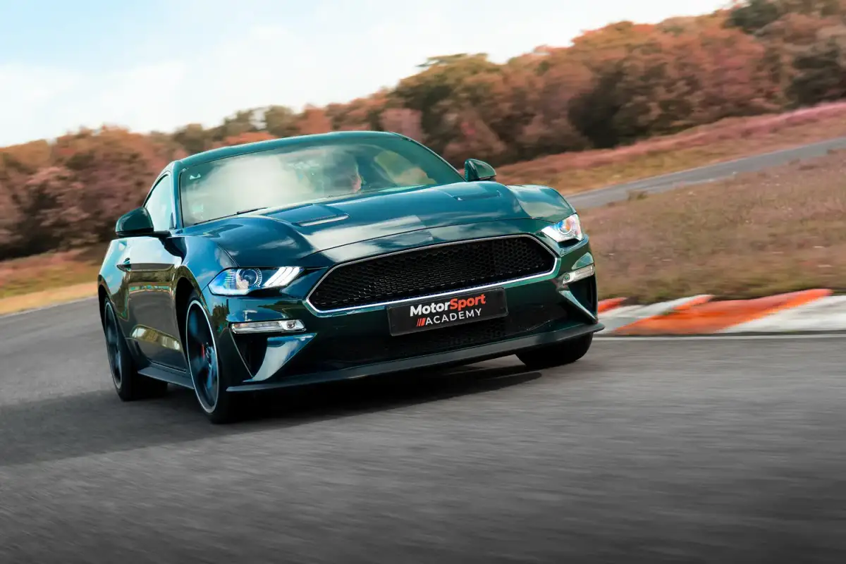 Ford Mustang Bullitt sur circuit