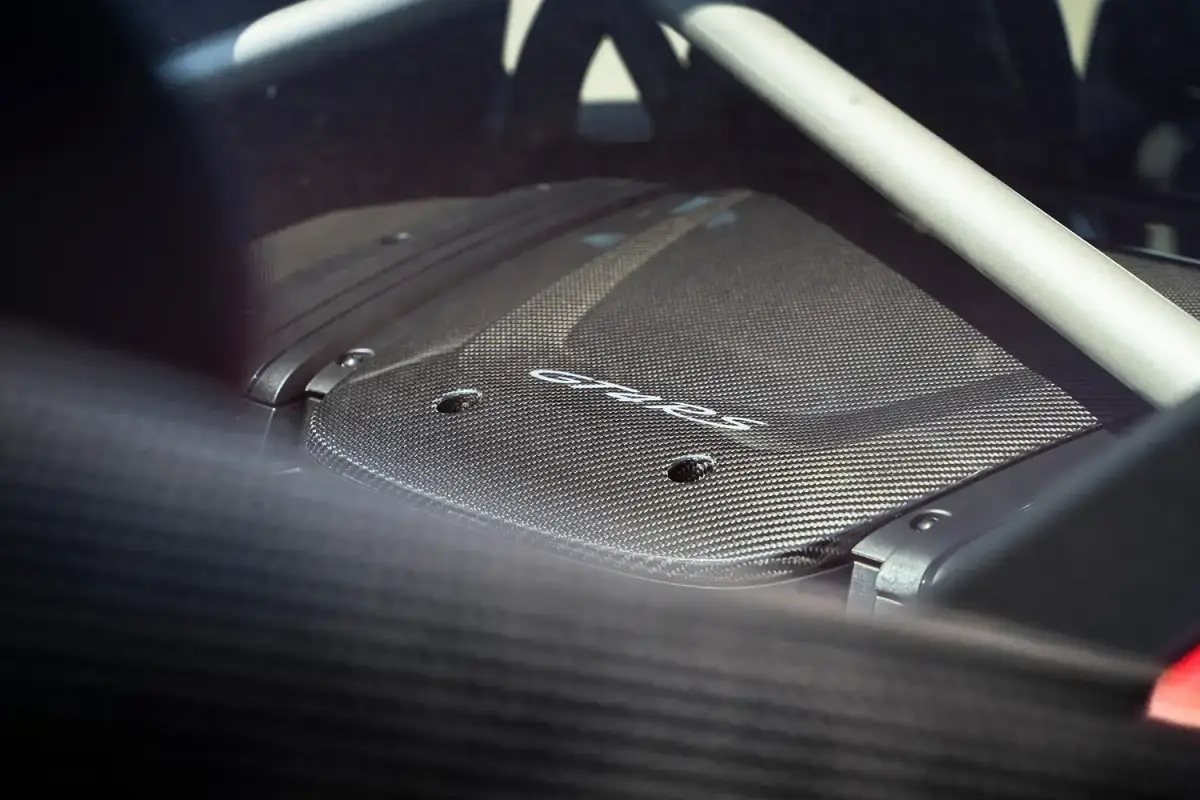 Porsche 718 Cayman GT4 RS sur circuit
