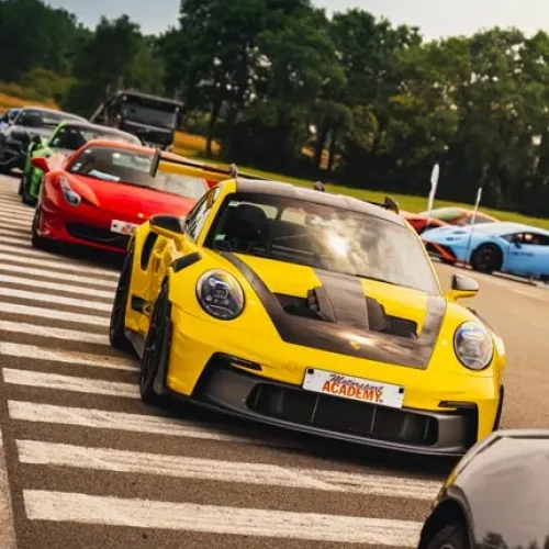 Porsche 992 GT3 RS Box pilotage circuit